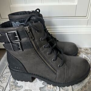 BOC Godfrey Women’s Boots, Grey, Size 7